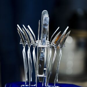 Silver Essentials Cutlery Set – Knives & Forks with Metal Organizer