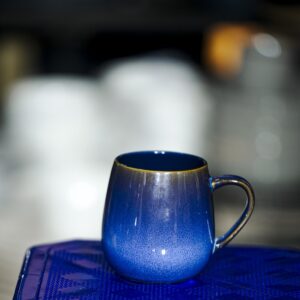 Ocean Fade Ceramic Mug – Gradient Blue Glaze with Handle