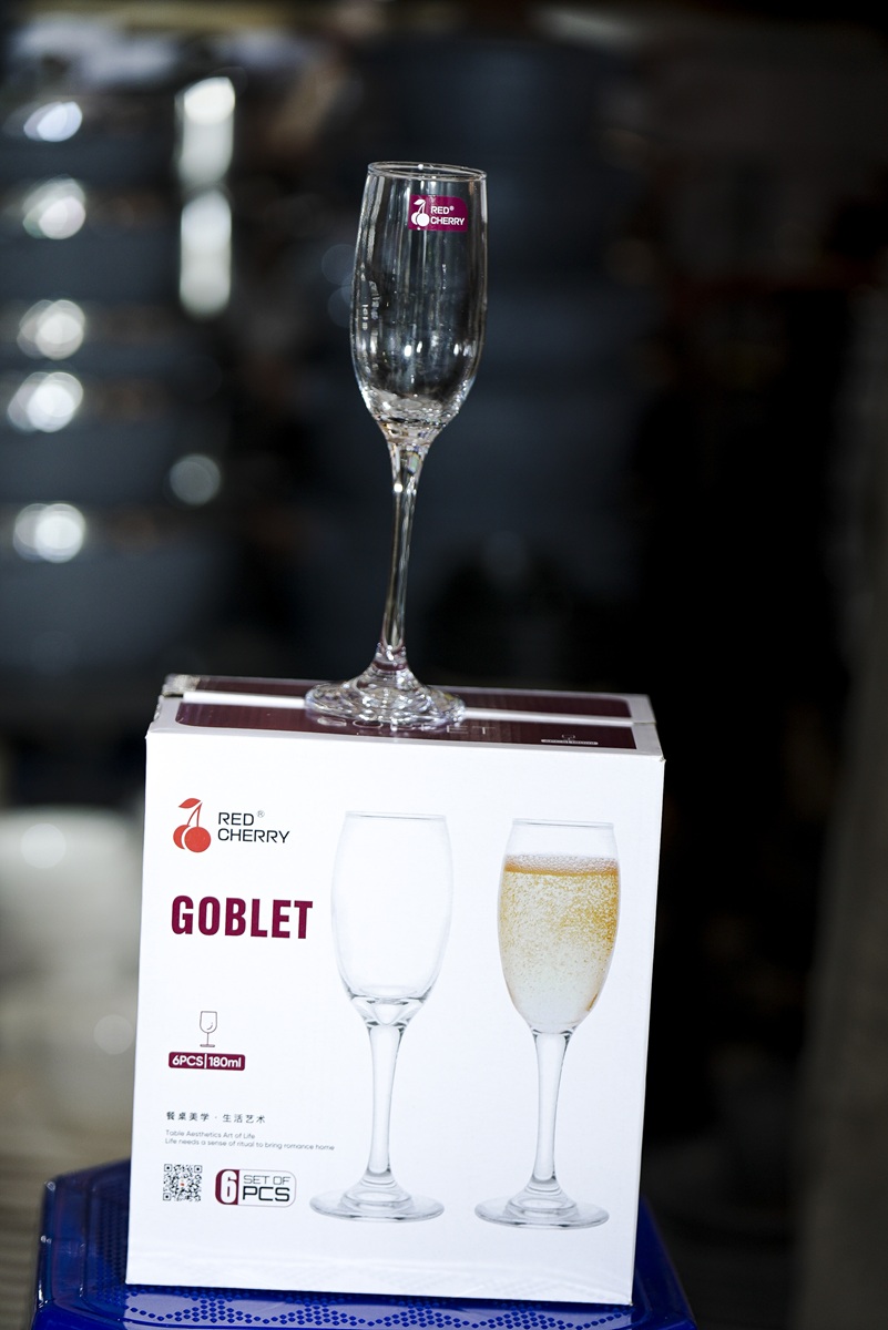 RED CHERRY Goblet Glass Set – 6pcs Table Aesthetic Collection (180ml)