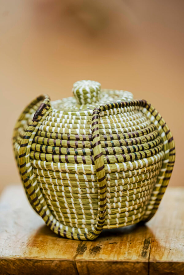 Gullah/Geechee Sweetgrass basket with elephant Ear design – Milele Shop