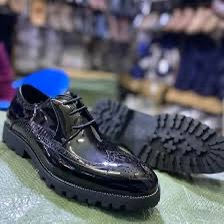 Clarks shinny oxfords shoes