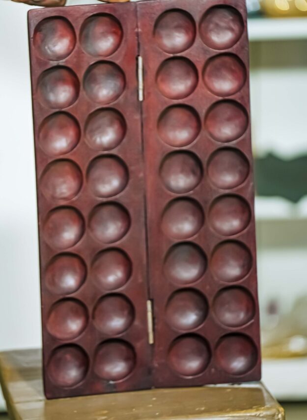 Mancala board (igisoro)
