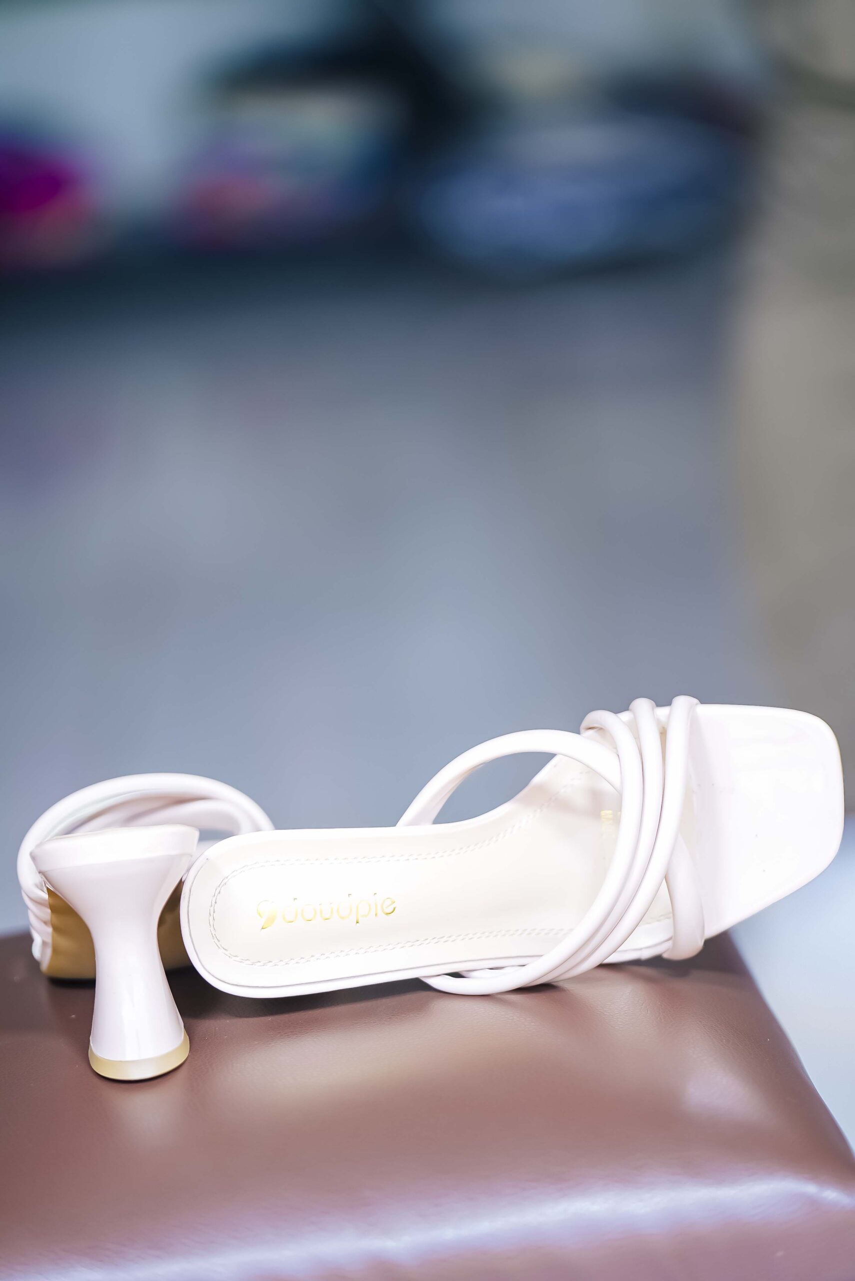 High heels - Image 3