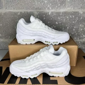 Air max 95 triple shoes