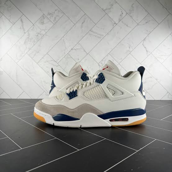 Air Jordan 4 Retro SP “Navy” - Image 3