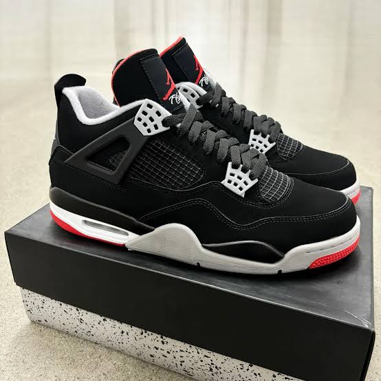 Air Jordan 4 Retro "Bred" - Image 3