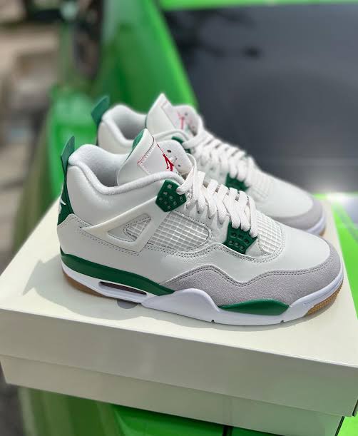 Air Jordan 4 White Green - Image 3